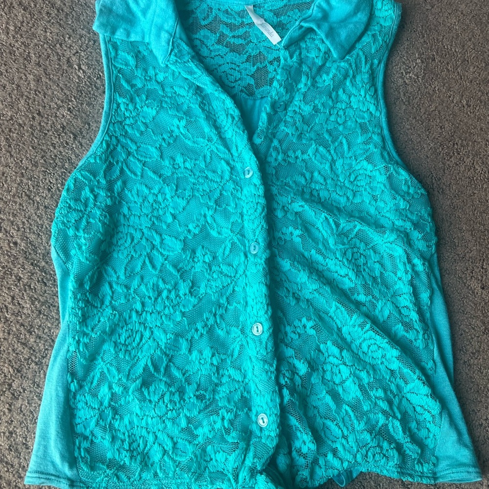 Turquoise Lace Sleeveless Top